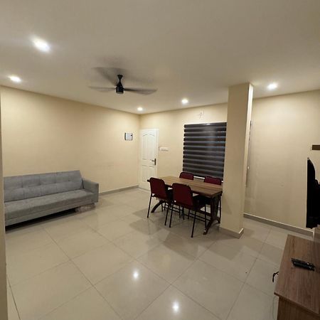 Heres Haut Residency Kochi Extérieur photo