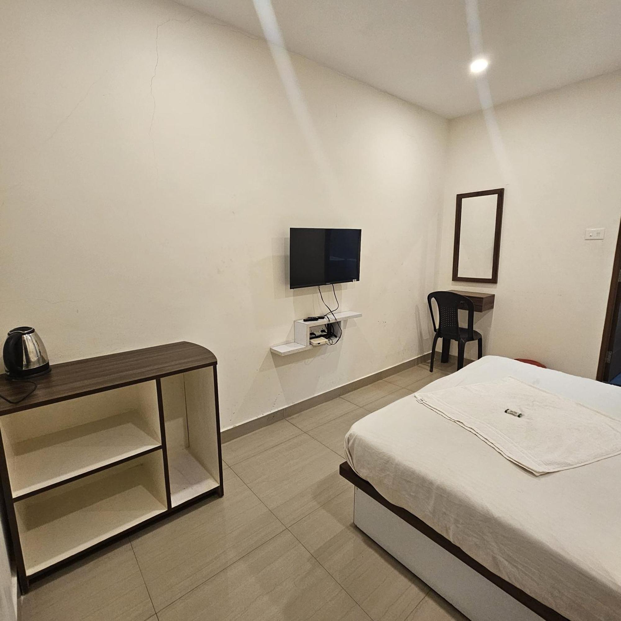 Heres Haut Residency Kochi Extérieur photo